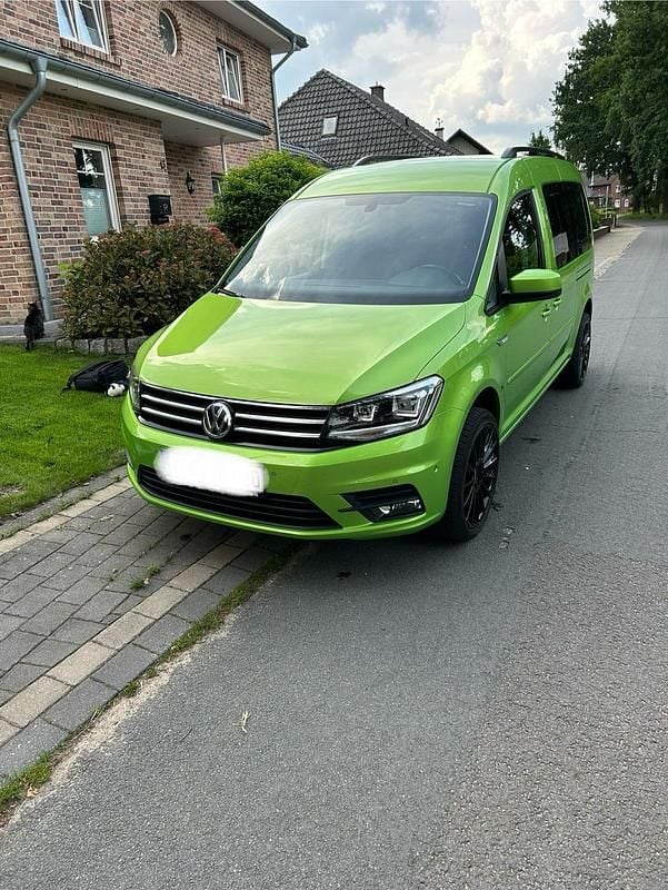 Grün Gebraucht 2017 VW Caddy Maxi Van / Kleinbus | 18.000 € (Superpreis) - Bild 1/4