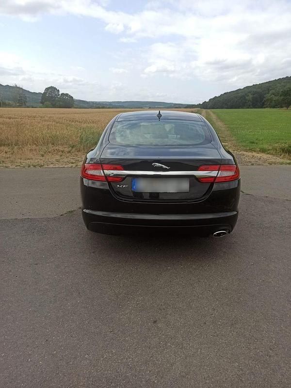 Gebraucht Jaguar XF 200 PS (147 kW) 2014 Schwarz Limousine