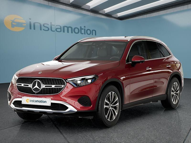 Gebraucht Mercedes GLC300 258 PS (189 kW) 2026 Rot SUV