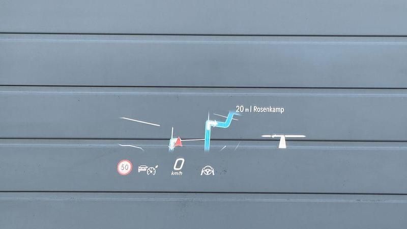 Gebraucht Mercedes C300e 313 PS (230 kW) 2023 Silber Limousine