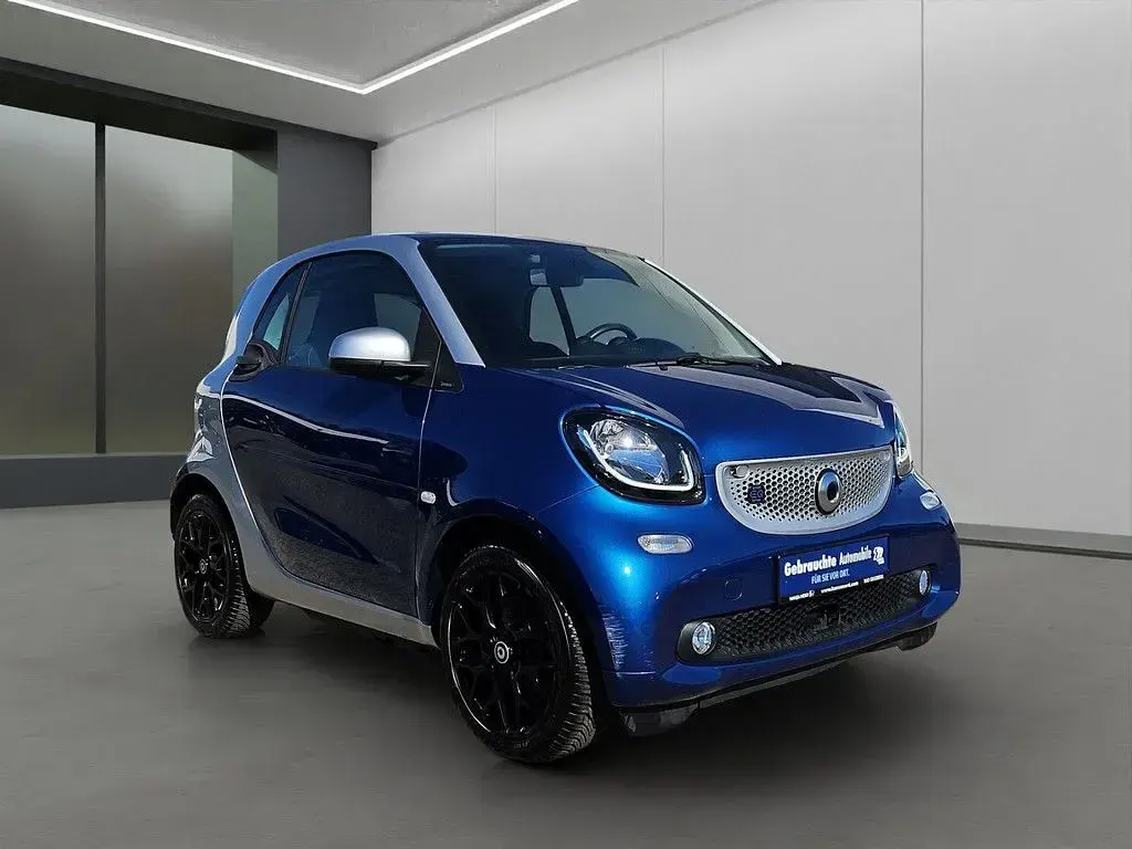 Gebraucht Smart ForTwo Electric Drive 60 kW (82 PS) 2019 Silber / tridion sicherheitszelle in coo (metallic) Coupé