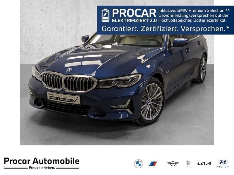 Blau Gebraucht 2022 BMW 330e Sport Line Kombi | 31.480 € (Fairer Preis) - Bild 1/3