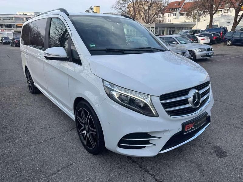 Gebraucht Mercedes V220 AMG line 190 PS (139 kW) 2017 Bergkristallweiss Van / Kleinbus