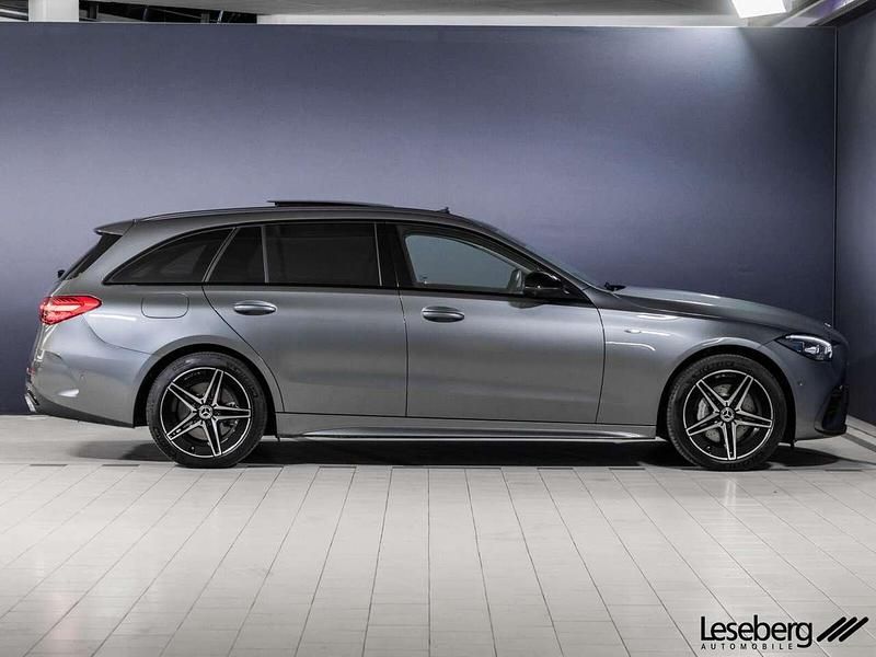 Gebraucht Mercedes C300e AMG 313 PS (230 kW) 2025 Selenitgrau Kombi