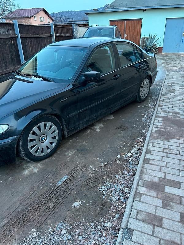 Gebraucht BMW 318 M Sport 116 PS (85 kW) 2003 Schwarz Limousine