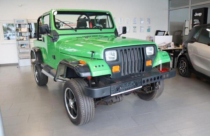 Grün Gebraucht 1995 Jeep Wrangler SUV | 14.900 € - Bild 1/4