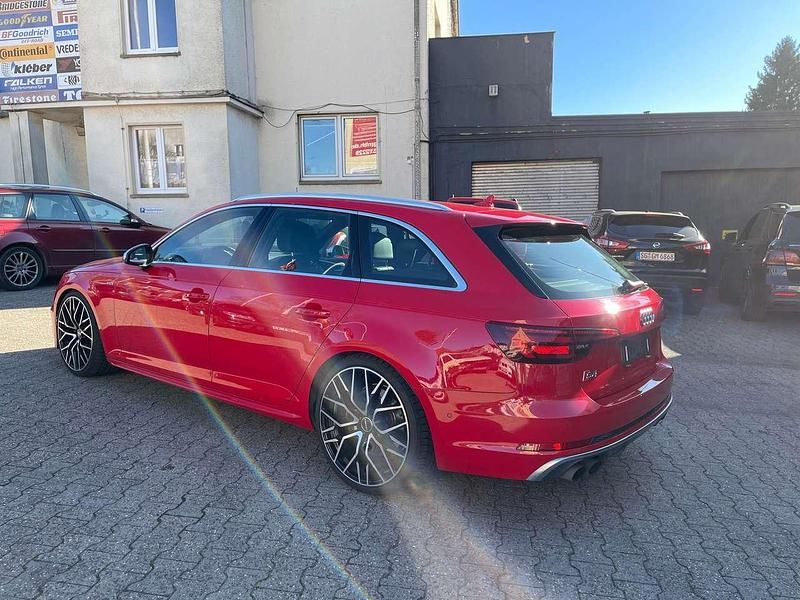 Gebraucht Audi S4 354 PS (260 kW) 2018 Tangorot metallic Kombi