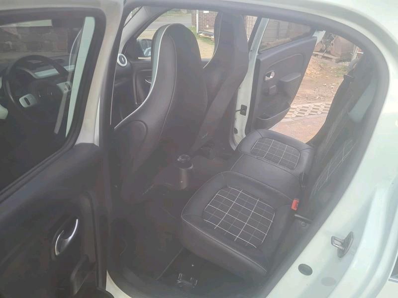 Gebraucht Renault Twingo 71 PS (52 kW) 2018 Grün Kleinwagen