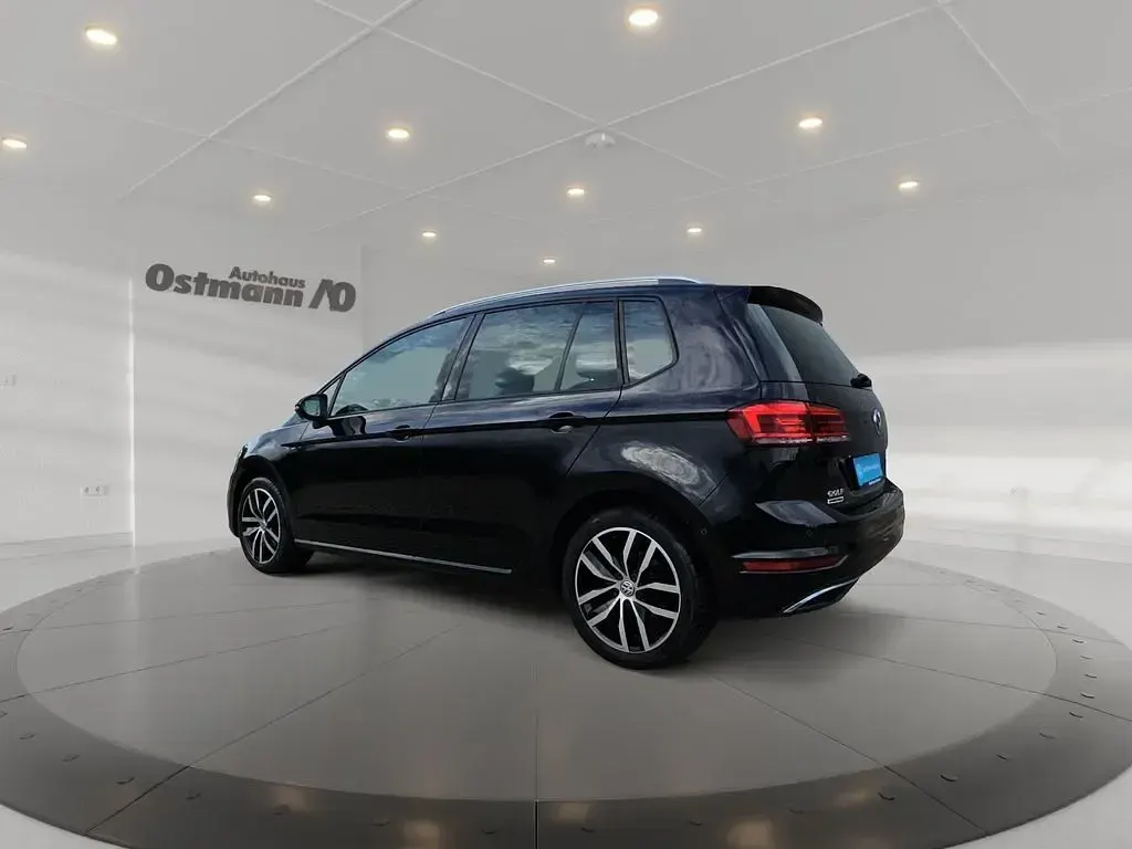 Gebraucht VW Golf Sportsvan Join 131 PS (96 kW) 2018 Schwarz Van / Kleinbus
