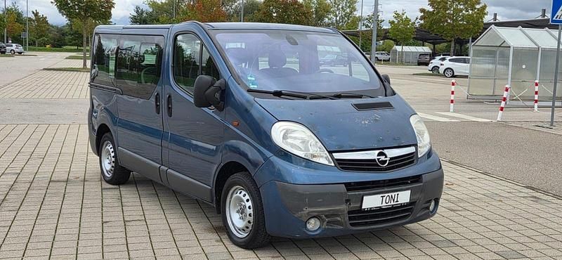 Gebraucht Opel Vivaro 114 PS (83 kW) 2008 Blau Van / Kleinbus