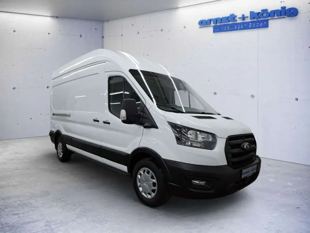 Używany Ford Transit Trend 131 KM (96 kW) 2024 Biały Pickup