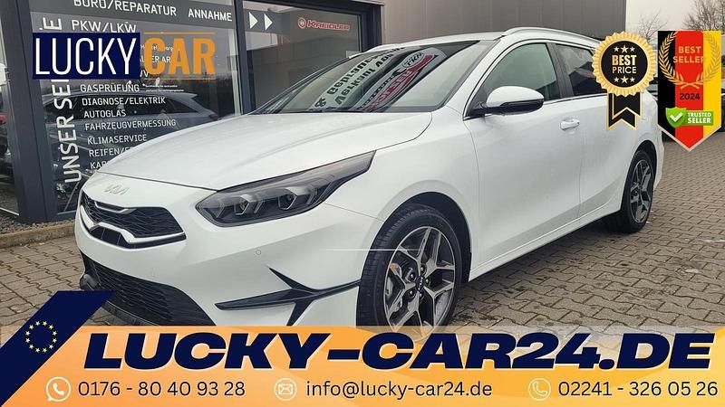 Weiß Neu 2024 Kia Ceed Sportswagon 3 Kombi | 24.240 € (Guter Preis) - Bild 1/4