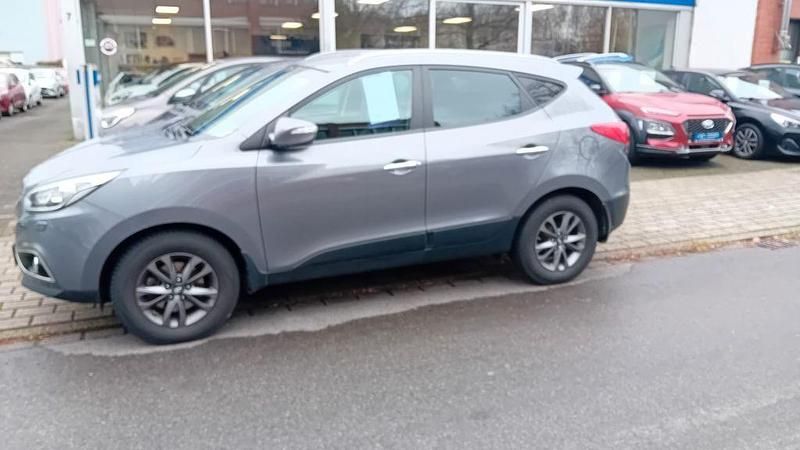 Gebraucht Hyundai ix35 Style 135 PS (99 kW) 2013 Grau SUV
