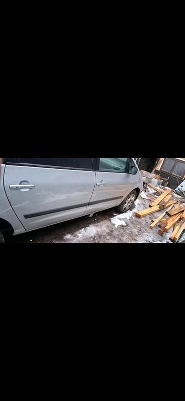 Gebraucht Ford Galaxy 150 PS (110 kW) 2005 Silber Van / Kleinbus