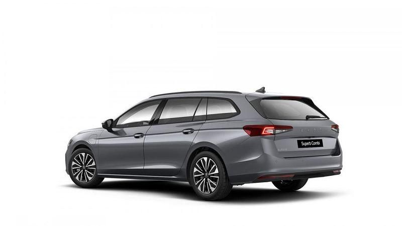 Neu Skoda Superb Selection 204 PS (150 kW) 2026 Grau Kombi