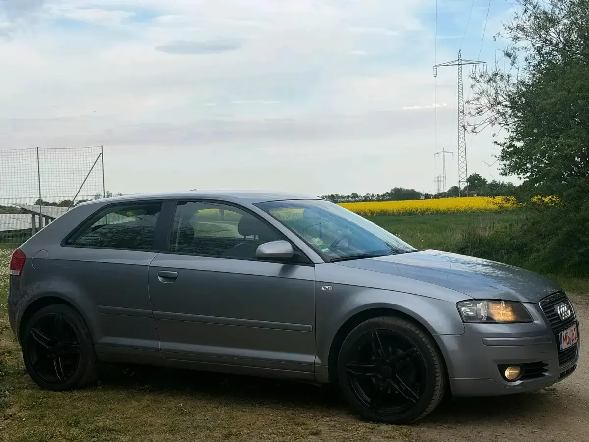 Używany Audi A3 102 KM (75 kW) 2006 Szary Hatchback