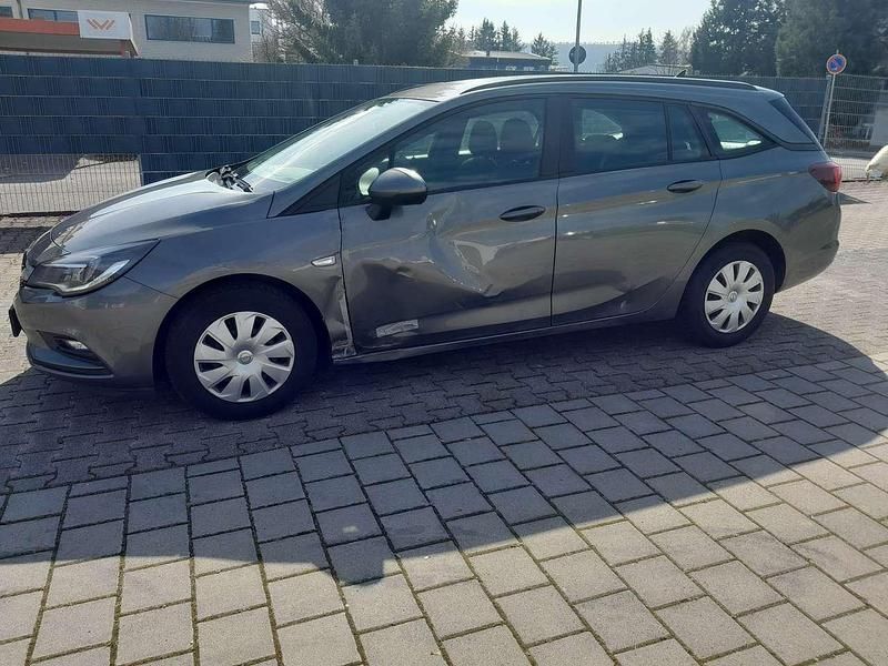 Gebraucht Opel Astra 110 PS (80 kW) 2018 Other Kombi