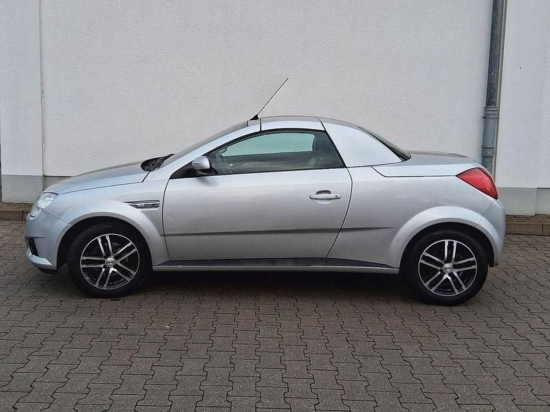 Gebraucht Opel Tigra Basis 90 PS (66 kW) 2006 Silber Cabrio