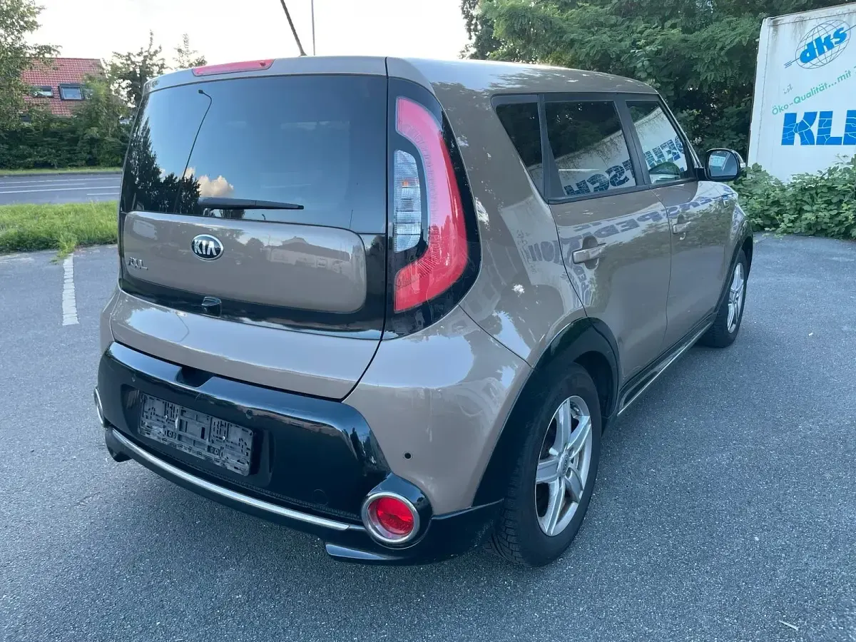 Gebraucht Kia Soul 131 PS (96 kW) 2015 Beige SUV