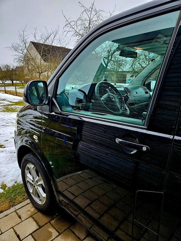 Gebraucht VW T5 179 PS (131 kW) 2010 Schwarz Van