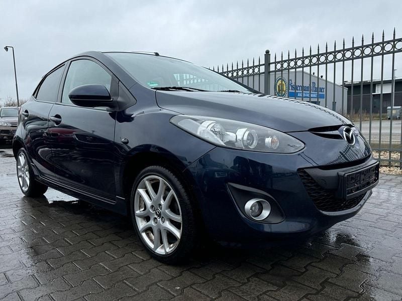 Gebraucht Mazda 2 Inclusive 95 PS (69 kW) 2014 Blau Limousine