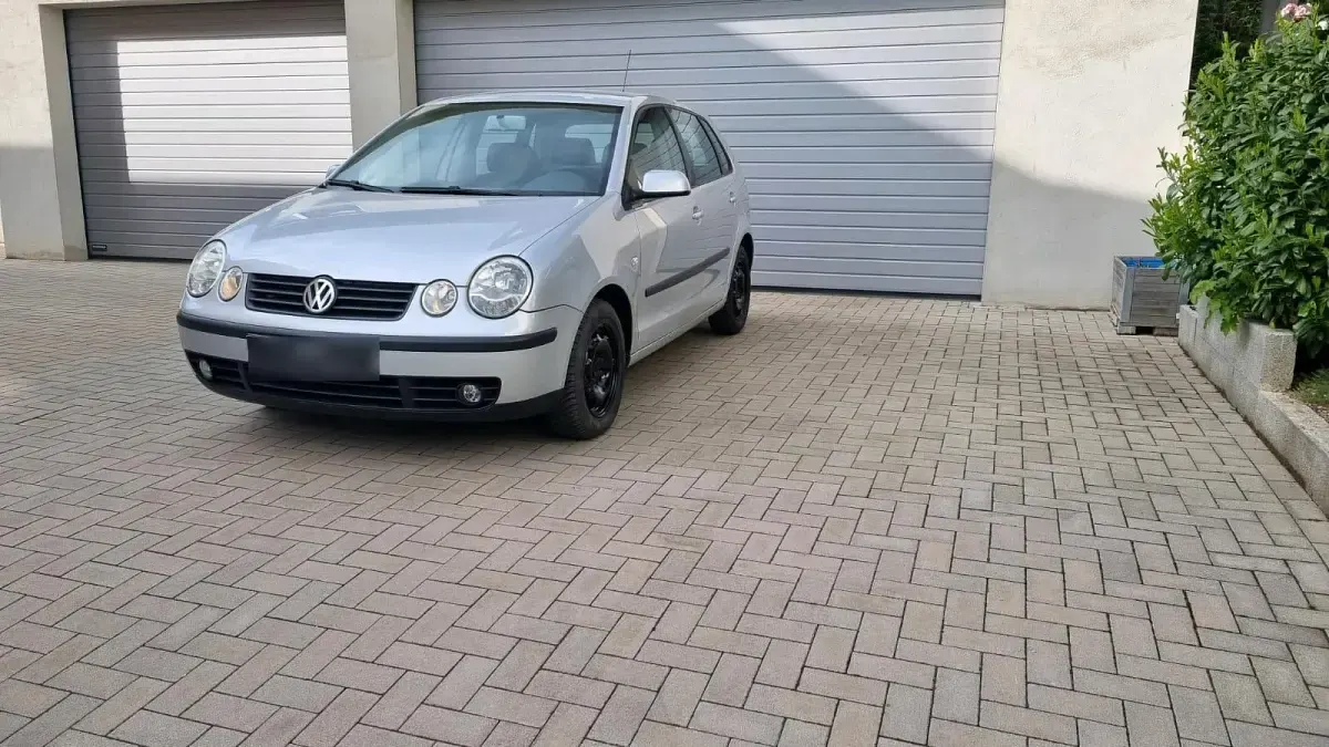 Gebraucht VW Polo 64 PS (47 kW) 2003 Silber Kleinwagen