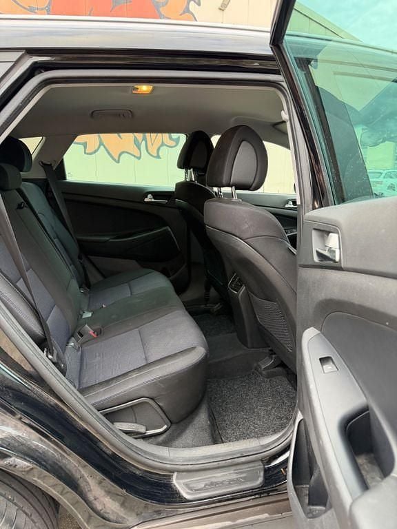 Gebraucht Hyundai Tucson 177 PS (130 kW) 2016 Schwarz SUV