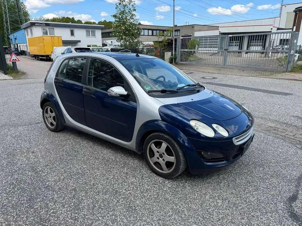 Używany Smart ForFour Basis 109 KM (80 kW) 2005 Srebrny Hatchback