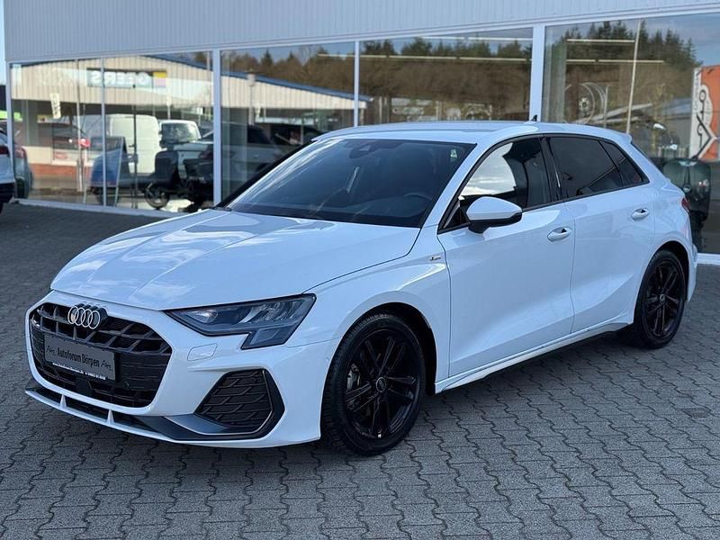 Gebraucht Audi A3 S-Line 150 PS (110 kW) 2025 Weiß Limousine