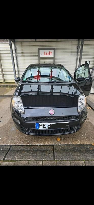 Schwarz Gebraucht 2014 Fiat Punto Kleinwagen | 4.100 € (Guter Preis) - Bild 1/4