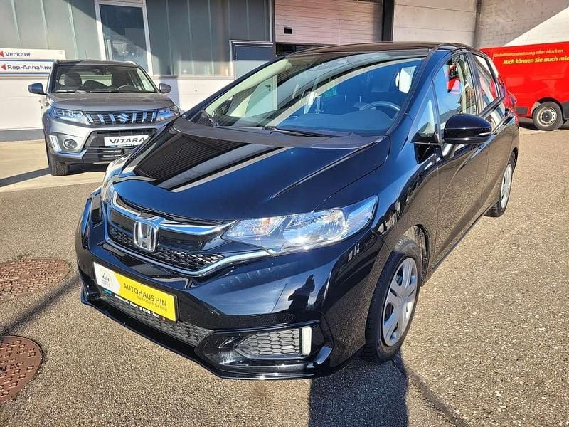 Crystal black p. Gebraucht 2018 Honda Jazz Comfort Kleinwagen | 11.990 € (Fairer Preis) - Bild 1/3