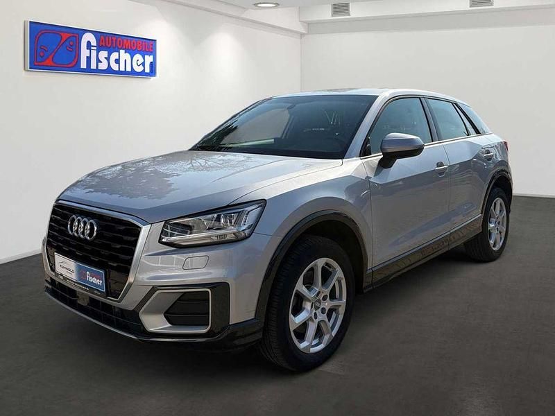 Gebraucht Audi Q2 Design 150 PS (110 kW) 2018 Florettsilber metallic (metallic) SUV