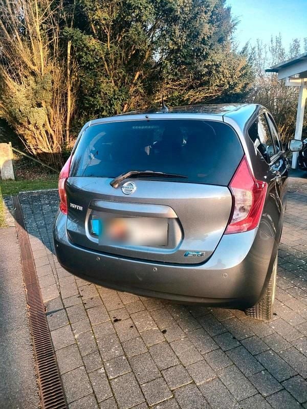 Gebraucht Nissan Note 90 PS (66 kW) 2014 Grau Kleinwagen