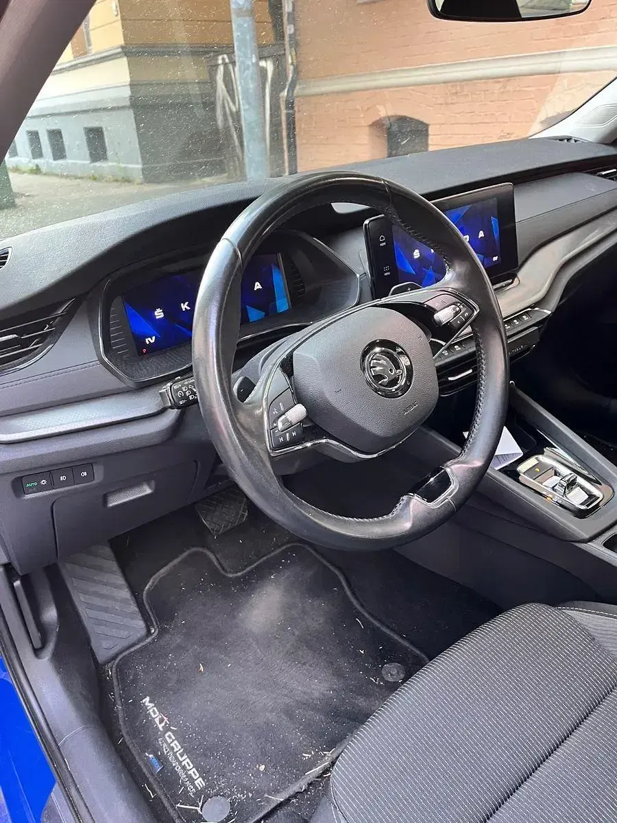 Gebraucht Skoda Octavia Ambition 204 PS (150 kW) 2021 Blau Kombi