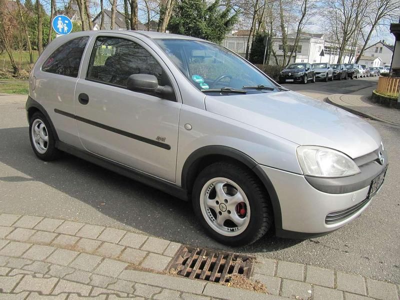 Gebraucht Opel Corsa Sport 75 PS (55 kW) 2000 Silber Limousine