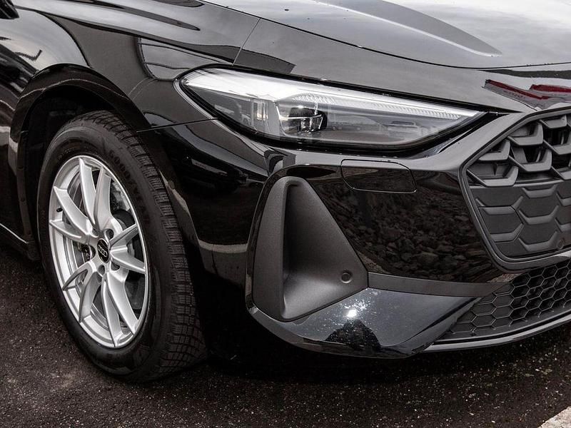 Gebraucht Audi A5 Ambiente 150 PS (110 kW) 2025 Mythosschwarz metallic Coupé