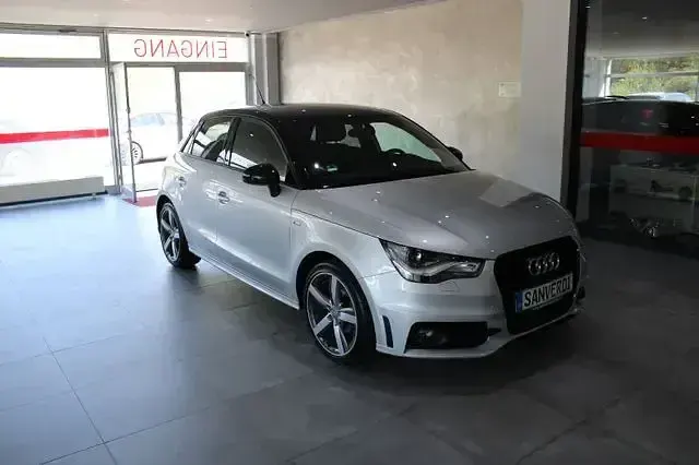Gebraucht Audi A1 Sportback S-Line 90 PS (66 kW) 2013 Silber Kleinwagen