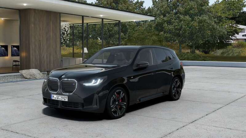 Saphirschwarz metallic Neu 2025 BMW X3 Sport Line SUV | 82.369 € (Superpreis) - Bild 1/4