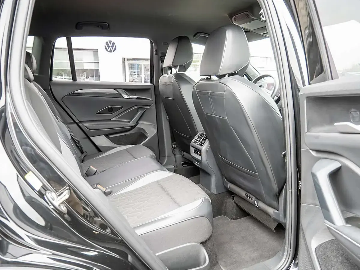 Gebraucht VW Tiguan Goal 150 PS (110 kW) 2025 Grenadillschwarz SUV