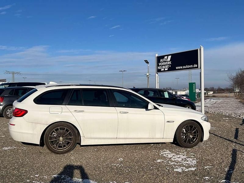 Gebraucht BMW 530 Sport Line 258 PS (189 kW) 2012 Weiß Kombi