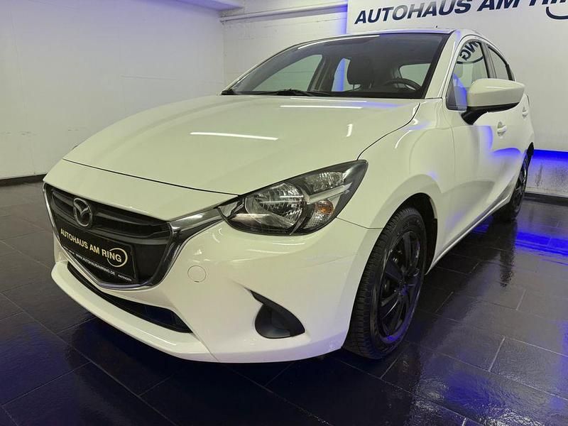 Gebraucht Mazda 2 Prime-Line 75 PS (55 kW) 2015 Weiß Limousine