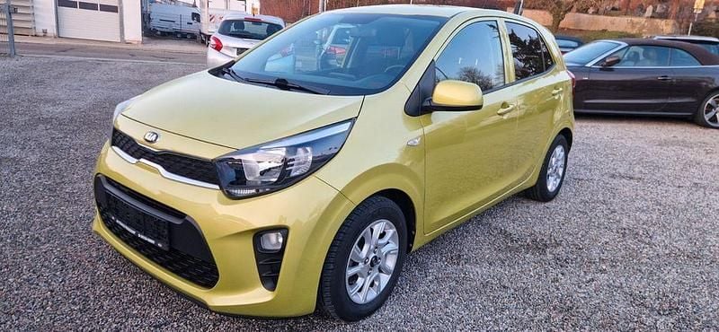 Gelb Gebraucht 2017 Kia Picanto DREAM-TEAM Edition Kleinwagen | 8.800 € (Fairer Preis) - Bild 1/4