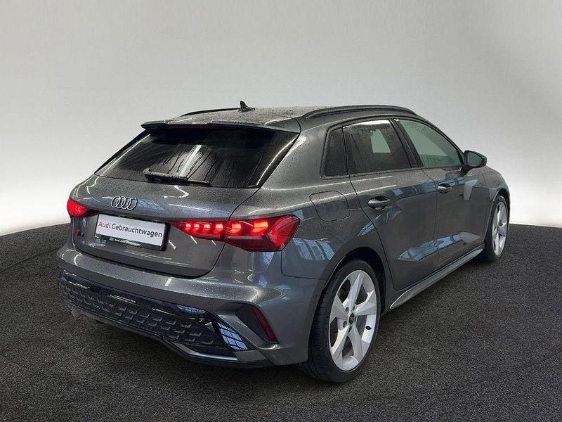Gebraucht Audi A3 S-Line 150 PS (110 kW) 2024 Daytonagrau perleffekt Limousine