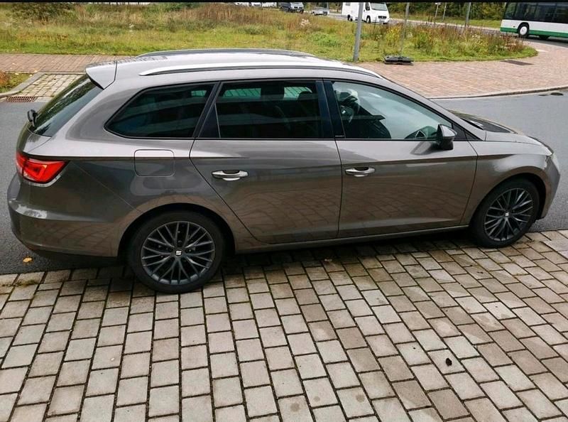 Gebraucht Seat Leon CONNECT 125 PS (91 kW) 2016 Grau Kombi