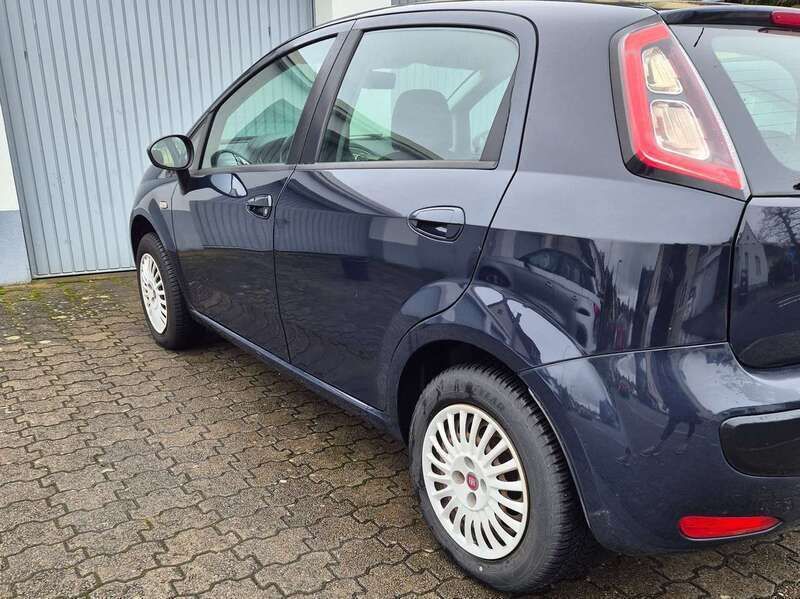Blau Gebraucht 2011 Fiat Grande Punto Kleinwagen | 2.150 € (Guter Preis) - Bild 1/4