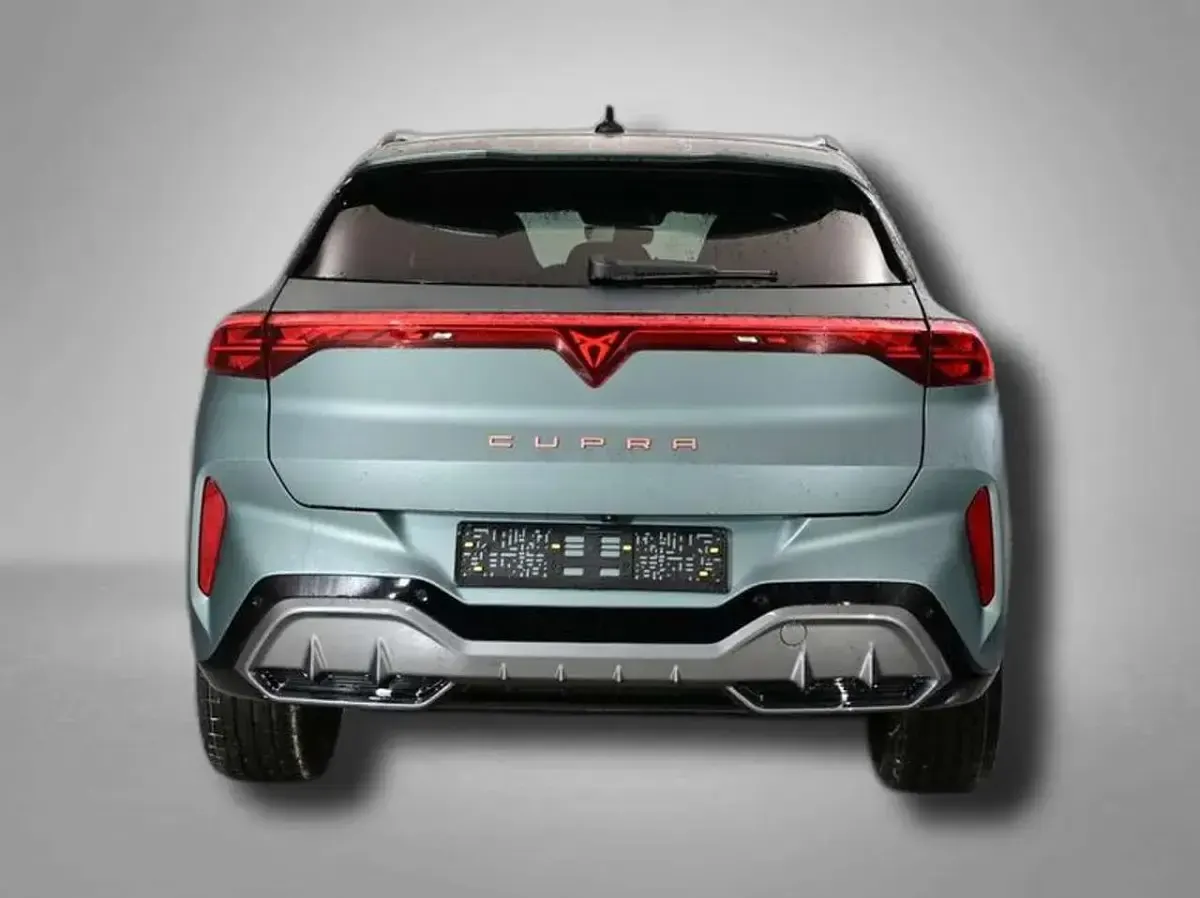 Gebraucht Cupra Terramar Limited Edition 265 PS (194 kW) 2025 Enceladus grau matt SUV