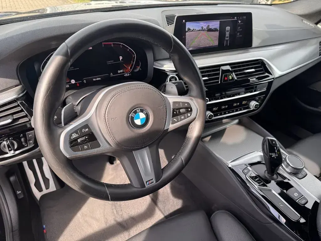 Gebraucht BMW 530 M Sport 252 PS (185 kW) 2020 Schwarz Limousine