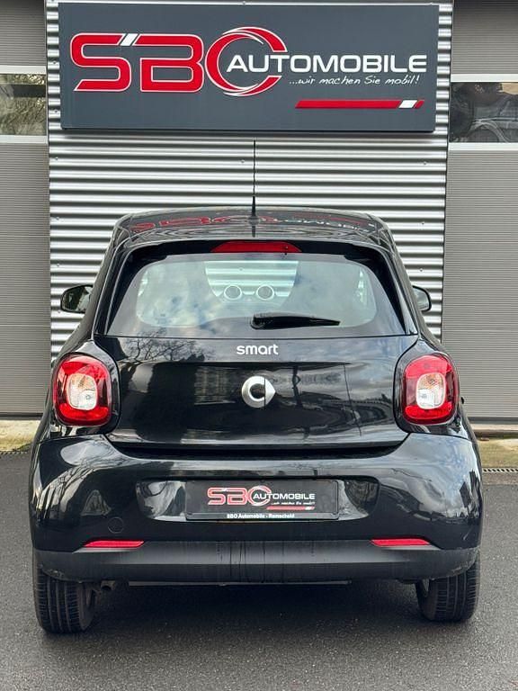 Gebraucht Smart ForFour 71 PS (52 kW) 2015 Schwarz Kleinwagen
