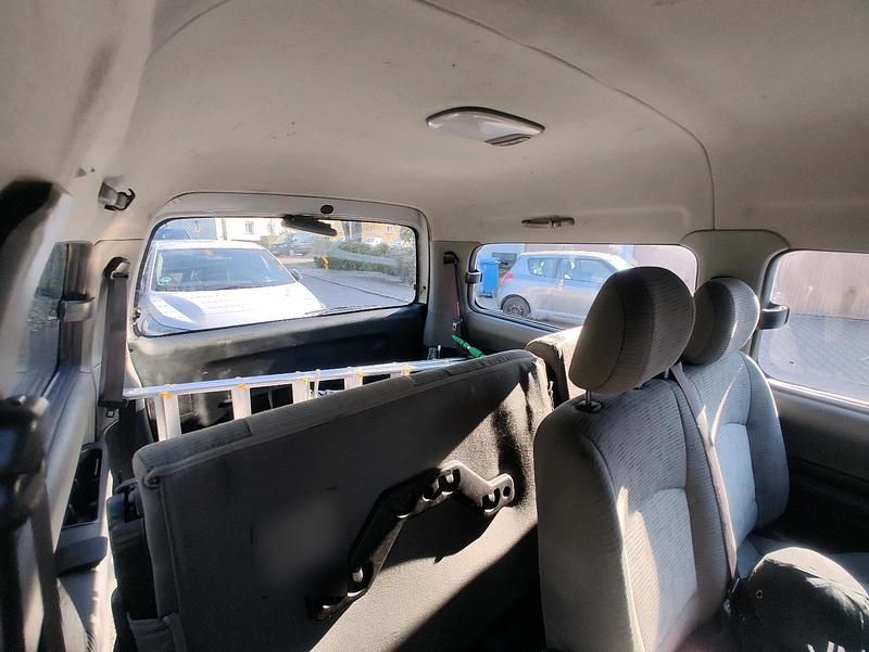 Gebraucht Hyundai H-1 140 PS (102 kW) 2007 Silber Van / Kleinbus