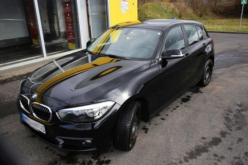 Gebraucht BMW 116 Advantage 116 PS (85 kW) 2015 Schwarz Kleinwagen
